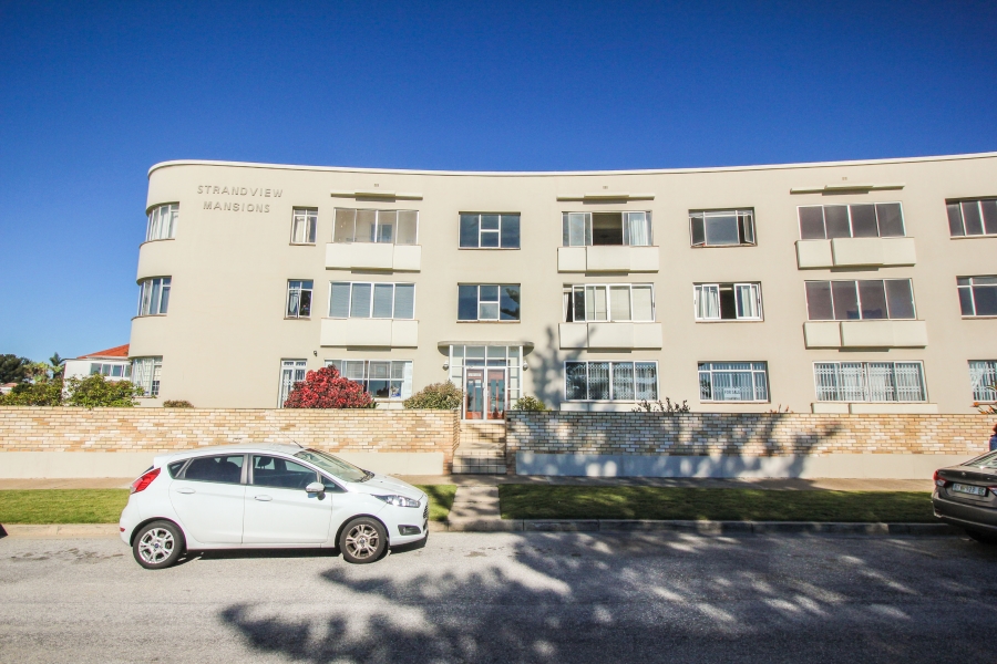 1 Bedroom Property for Sale in Summerstrand Eastern Cape